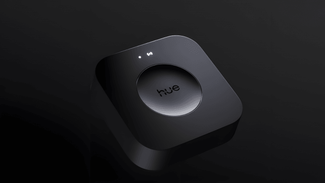 Novinky Philips Hue: cenově dostupná světla Essential a Bridge Pro, který je promění v senzory pohybu