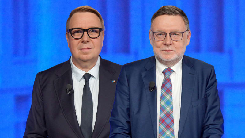 Juchelka k rozpočtu: Vláda je jako čáryfuk. Hospodaříme lépe než Němci, odvětil Stanjura