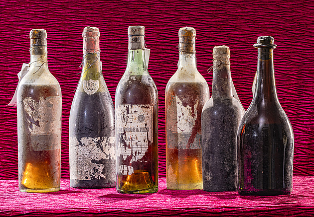 Tekutý poklad z Bečova se vrátí do rodné Francie, lahve dostanou speciální péči