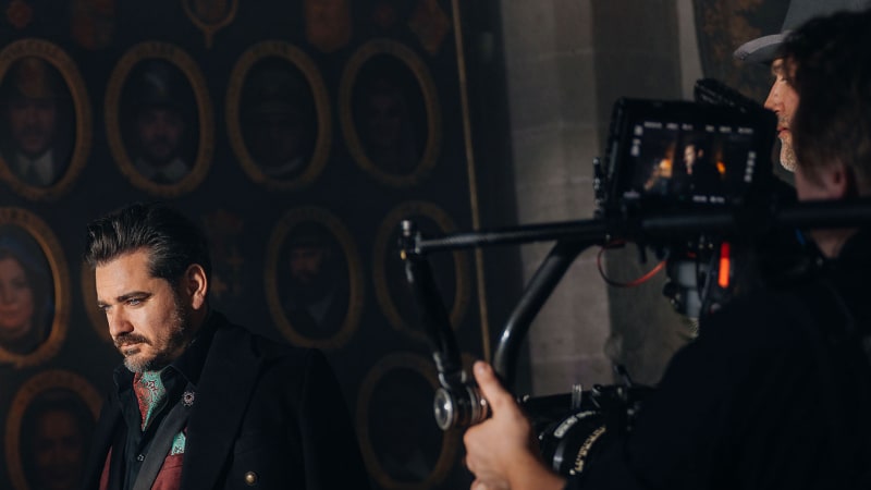 Druhá řada Zrádců má za sebou televizní premiéru. Nabízí hororovou atmosféru i zvraty