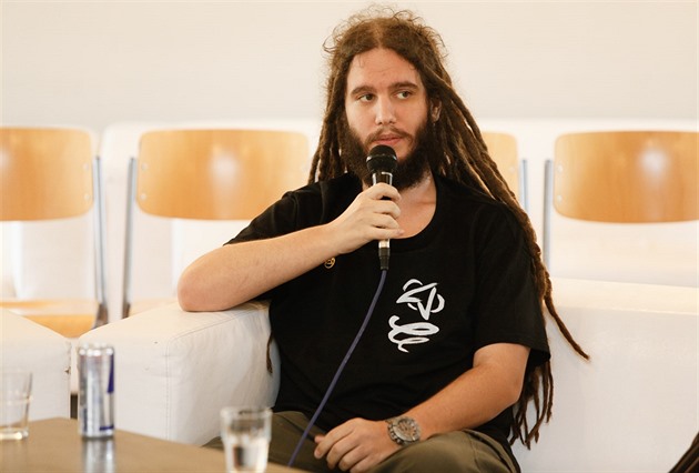 Urza.cz ve volbách 2025: anarchokapitalistická strana volá po eliminaci státu