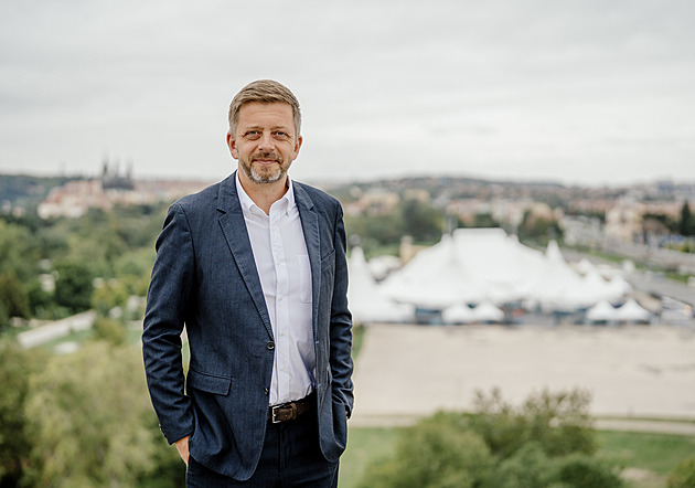 Nalepili se na nás mafiáni, ale teď jsme čistí. Rakušan reaguje na Dozimetr u soudu