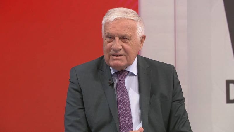 Klaus vyhlíží fatální a radikální změnu. Nastínil ideální koalici a kritizoval „velkého Fialu“