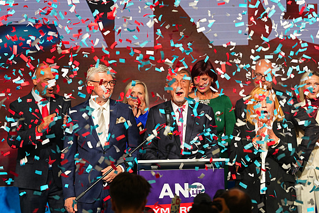 VIDEA TÝDNE: Volby, volby, volby, ale i střelba a Češka na cestě do Gazy