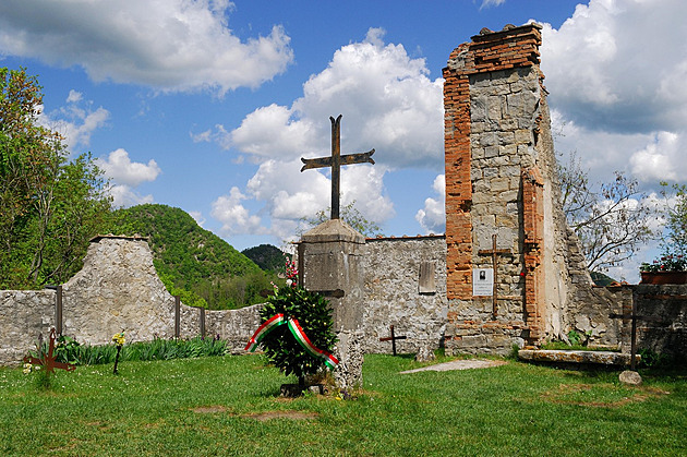 Německo má zaplatit přes miliardu za nacistický masakr u Bologně, zemřely stovky lidí