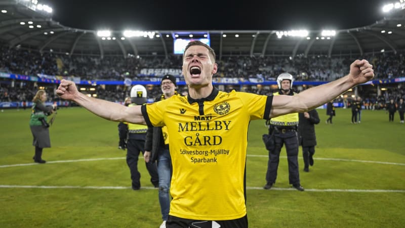 Nevídaná senzace ve Švédsku. Fotbalovou ligu vyhrál outsider z města se 1 400 obyvateli
