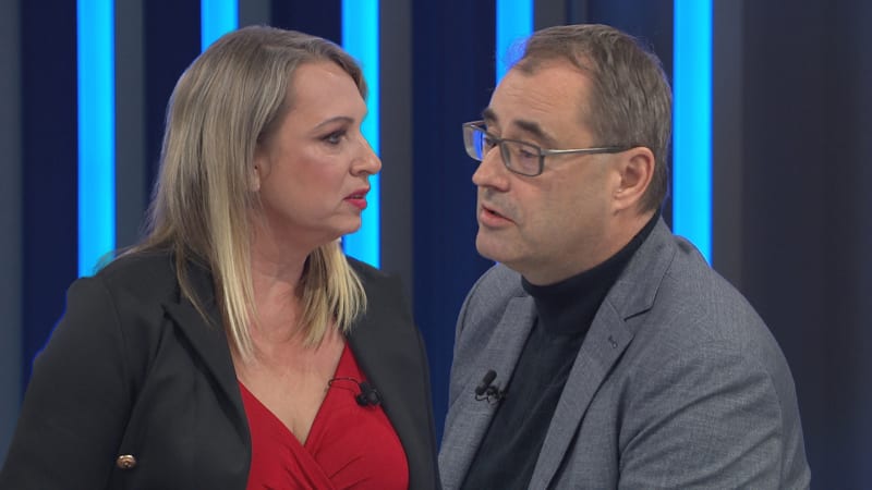 Vaňková: Růst ekonomiky nám závidí. Měli byste se schovat pod koberec a mlčet, míní Šťastný