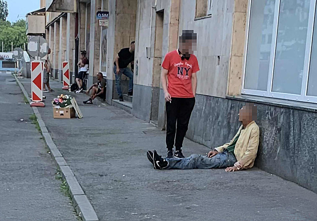 Holešovice ztrácejí trpělivost s bezdomovci. Čižinský viní magistrát