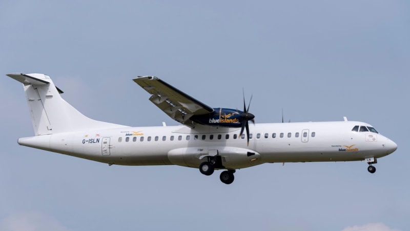 Aerolinky Blue Islands ruší všechny své lety. Zařiďte si cestu jinak, vzkazují klientům