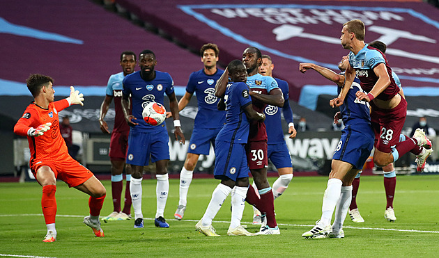 ONLINE: Chelsea hraje v Burnley, pak jdou do akce West Ham i Wolverhampton