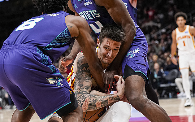 Jedna střela na koš. Krejčí po trojkové show přes půl hodiny běhal a bránil