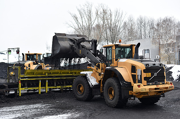 Klíčový milník útlumu těžby uhlí je tady. Diamo zasypává těžební jámu v Karviné