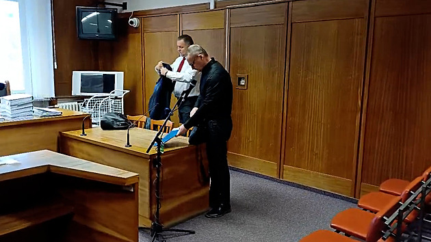 Po padesátce mi došla šťáva, hájí se žalobce souzený za používání anabolik