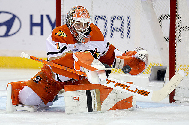 Dostál se radoval na ledě Rangers, Faksa asistoval. Zářil slovenský nováček