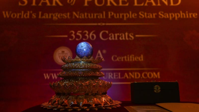 Největší hvězdný safír v historii světa: Drahokam nalezený na Srí Lance má cenu mnoha miliard
