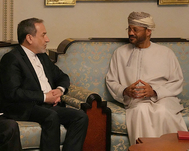 V Ománu začaly rozhovory mezi USA a Íránem o jeho jaderném programu