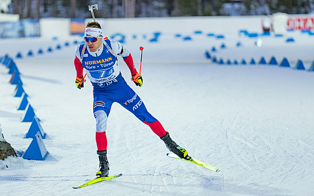 Norové opět slaví ve štafetě. Finišman Krčmář vytáhl český tým na deváté místo