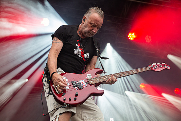 V New Order se smáli, že jsem dinosaurus a rocková relikvie, vzpomíná Peter Hook