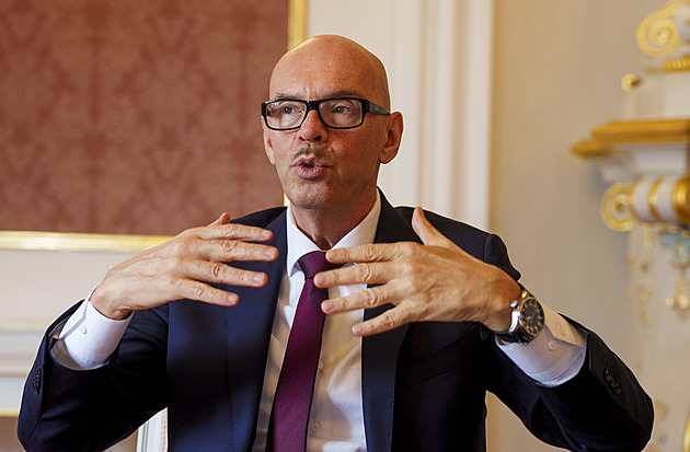 Klempíř přijal na jednání o financování České televize ředitele Chudárka