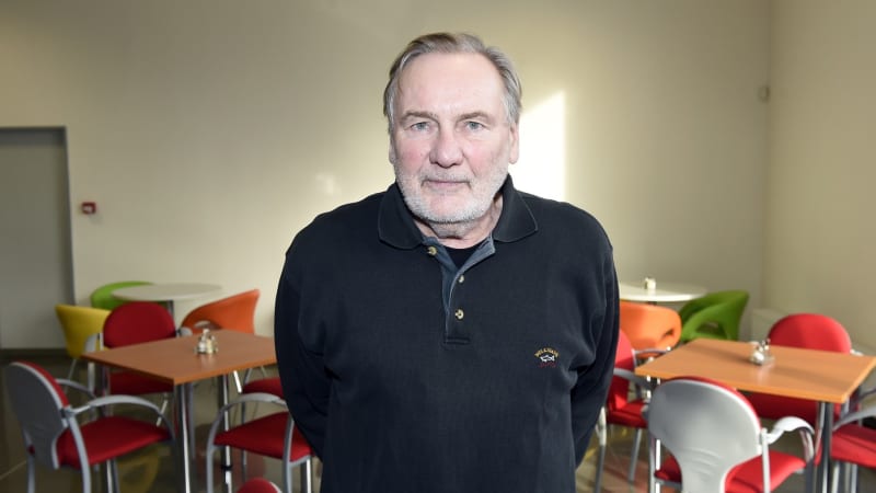 Zemřel herec Jiří Štěpnička, hlas Harrisona Forda či Michaela Douglase. Bylo mu 79 let
